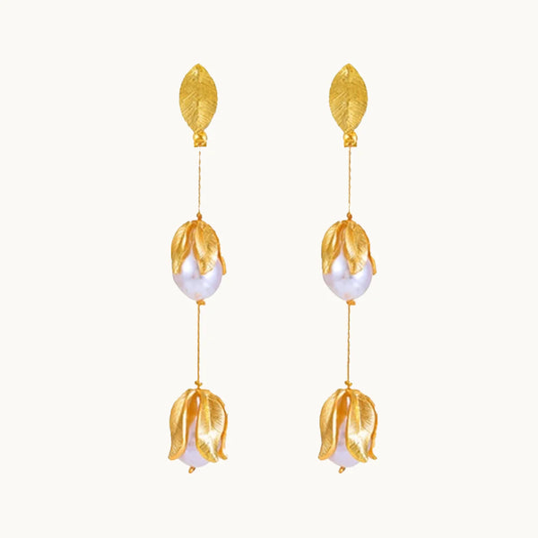 Boucle d'oreille longue fleurs dorées perles pendantes - Femme